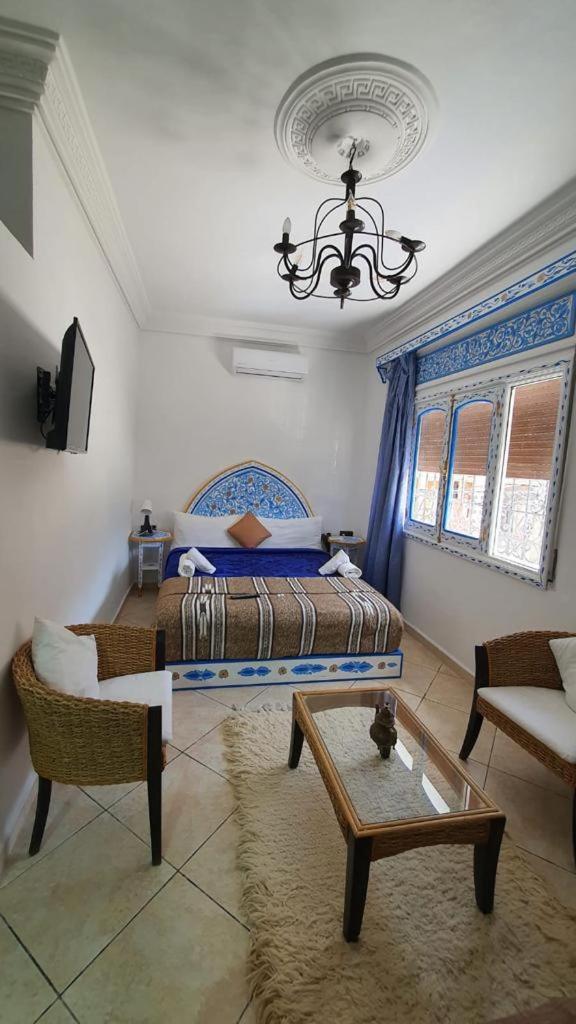 Casa Familia Hotel Чефчауен Екстериор снимка