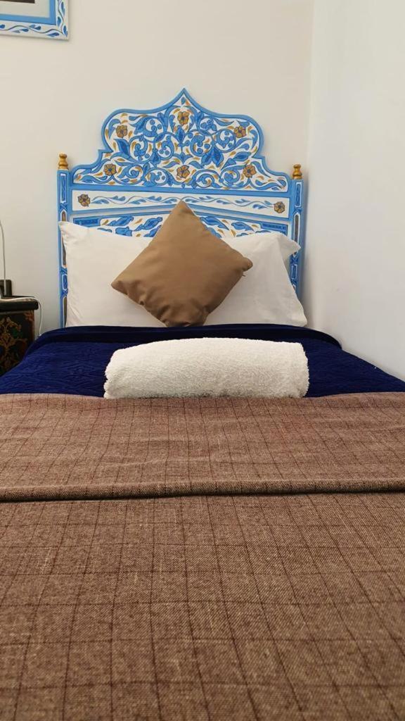 Casa Familia Hotel Чефчауен Екстериор снимка