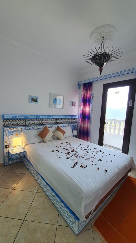 Casa Familia Hotel Чефчауен Екстериор снимка