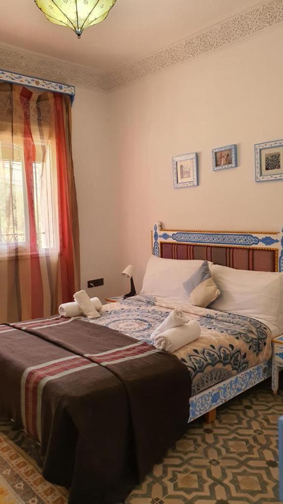 Casa Familia Hotel Чефчауен Екстериор снимка